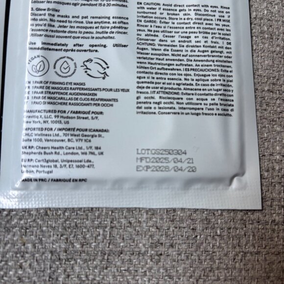 Grace & Stella Set of 2 Need a Lift Eye Masks - Picture 4 of 4